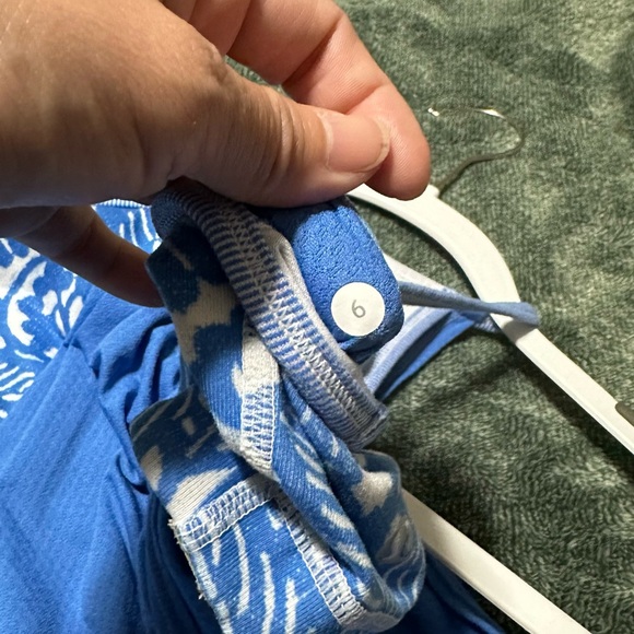 Lululemon No Limits Tank ( Size 6) - Picture 10 of 10